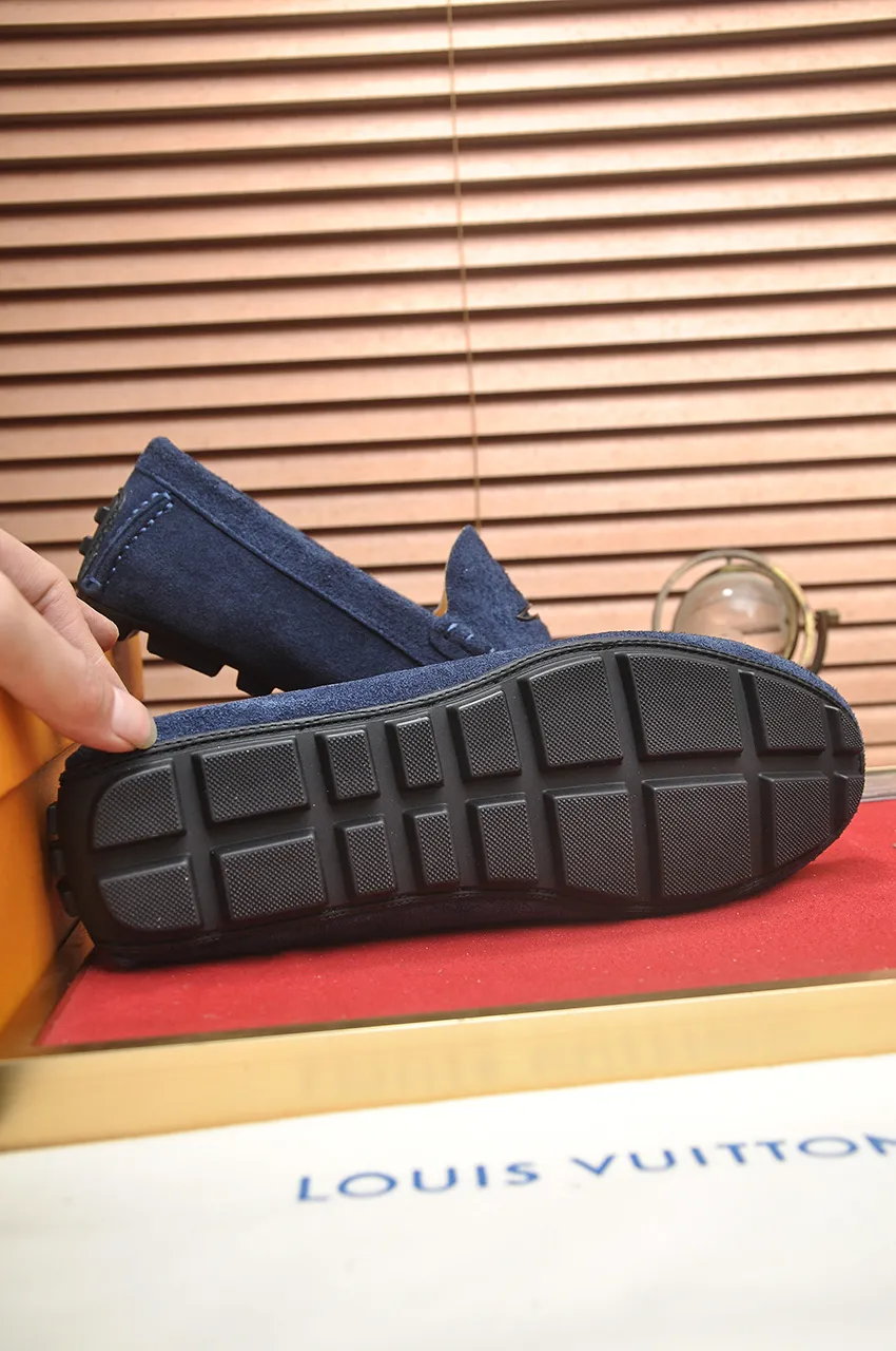 Men's men's shoes 💰420💶 [LV Doudou shoes] (water-dyed cowhide lining) new model is on the market, available on the official website. The new Doudou shoes are processed into single-color materials, and the uppers are made of imported horsehide leather. The body of the shoe is fully hemmed with mark thread, and is lined with imported original cowhide leather. The elegant shoe shape is super suitable for all-matching, and the size is 38-44.